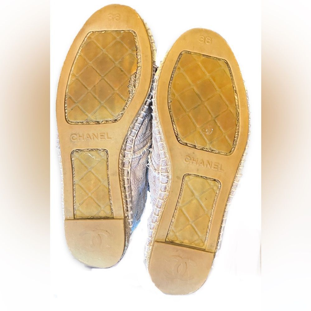 Chanel CC Logo Espadrilles | Light Lavender Canvas, Size 38 (US 7.5), Jute Sole - Picture 4 of 4